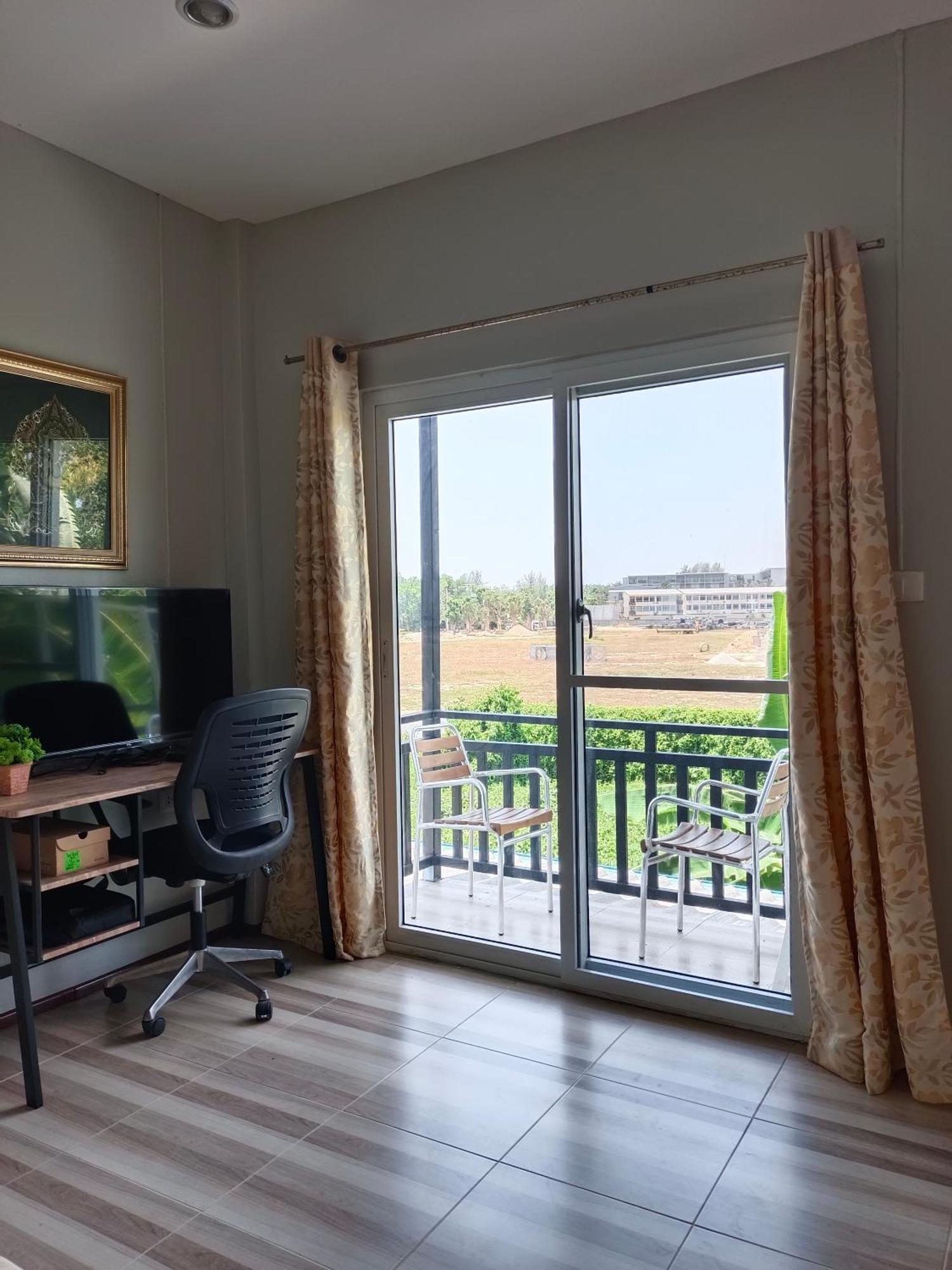 B&N House Apartment Nai Yang Ngoại thất bức ảnh