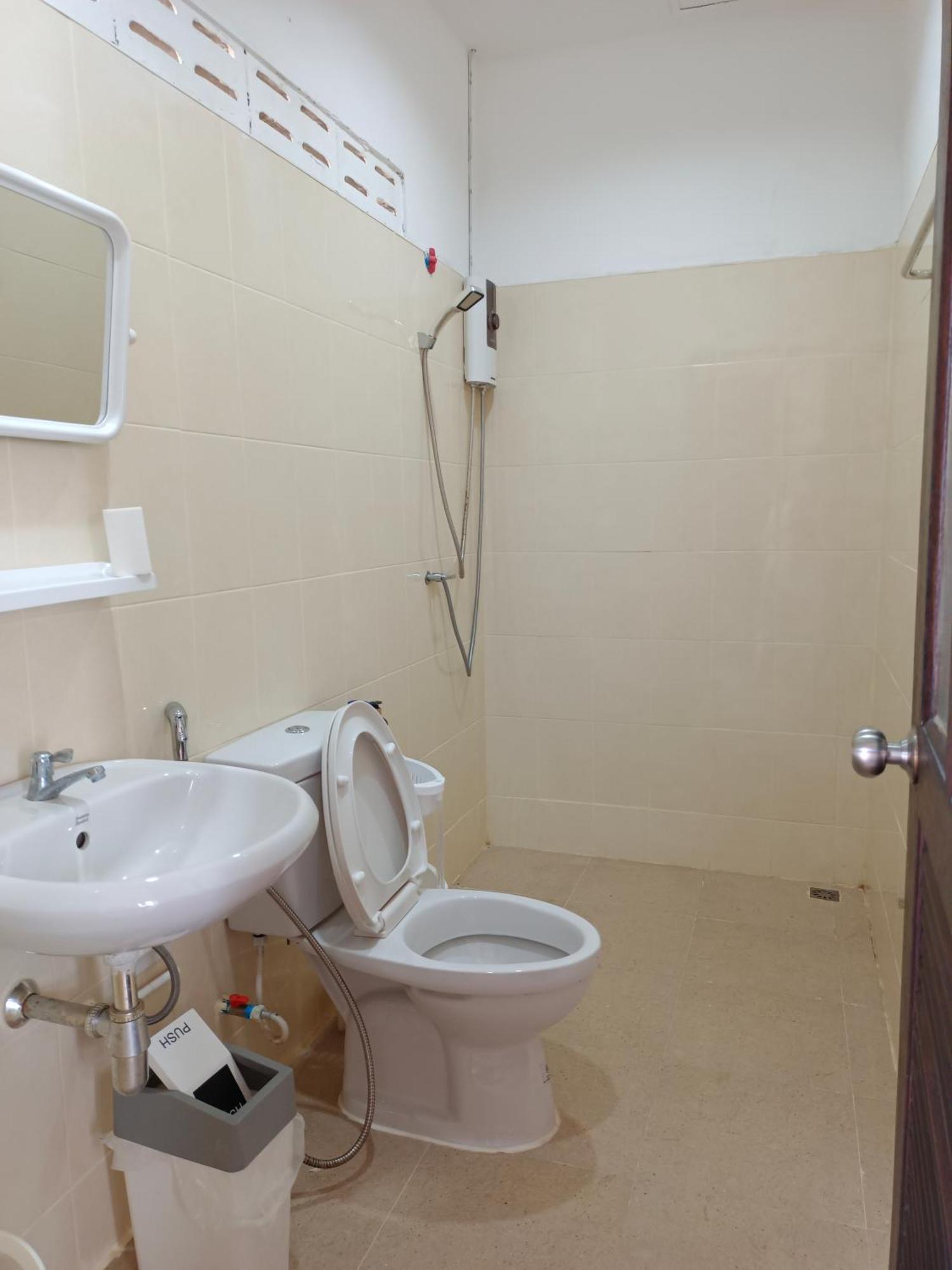 B&N House Apartment Nai Yang Ngoại thất bức ảnh